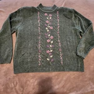 Vintage green sweater floral embroidery